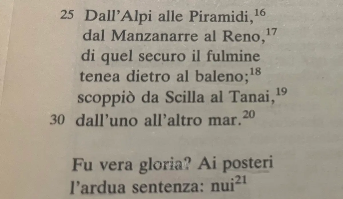 «Da Scilla al Tanai, da un mare a un altro mare», così\u00A0Manzoni richiama il dominio napoleonico giunto fino alla Calabria ne “Il 5 maggio”
