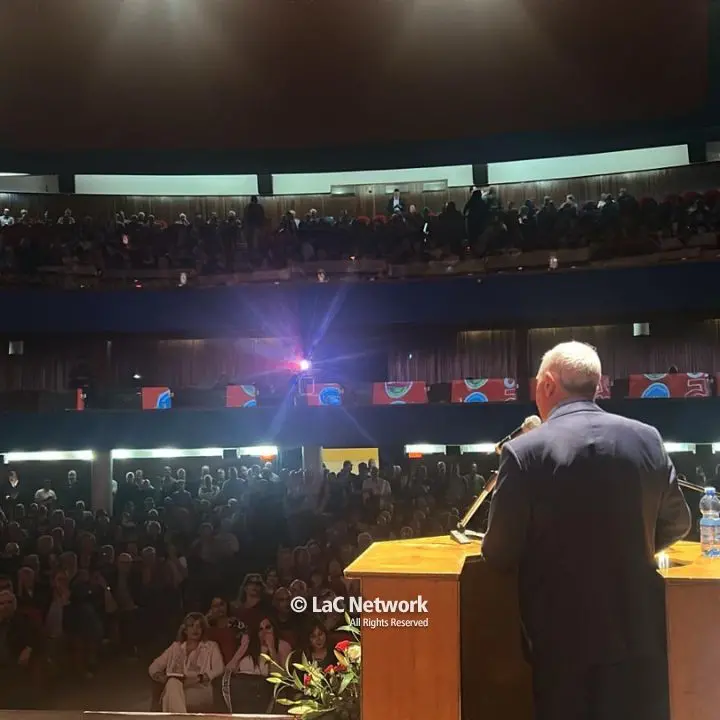 Rende, Principe presenta la sua armata elettorale e mette nel mirino Occhiuto e il Pd: «Oligarchie, il centrosinistra siamo noi»\n