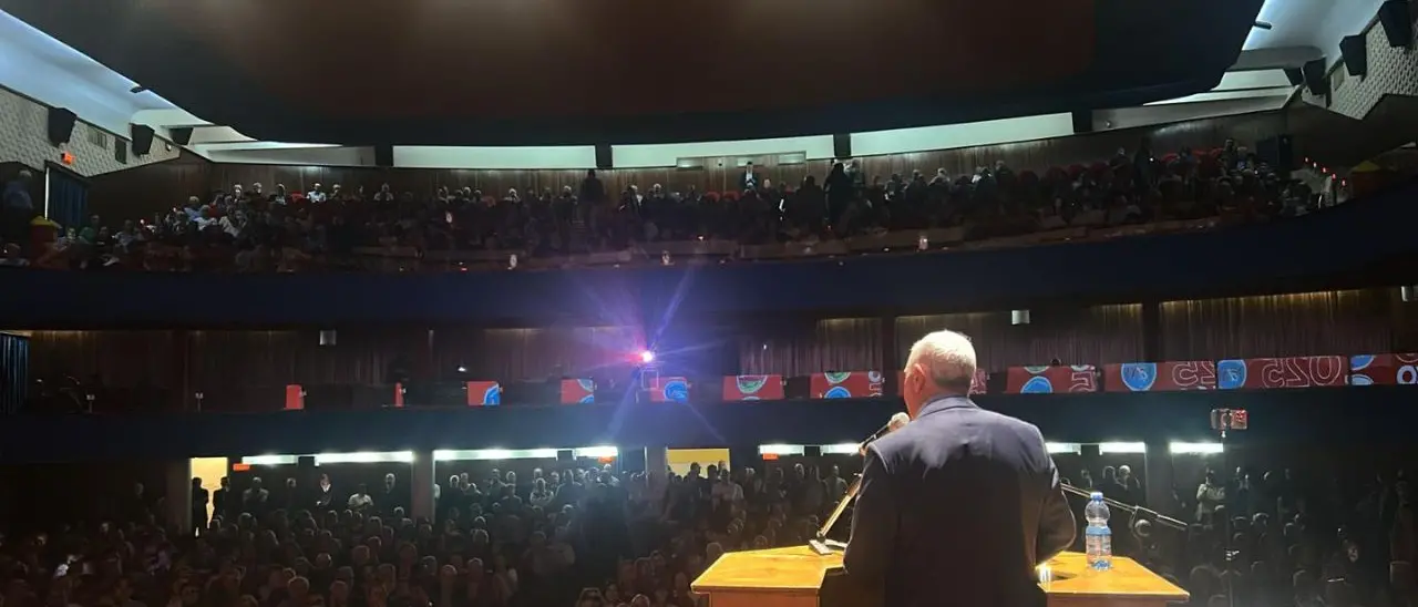 Rende, Principe presenta la sua armata elettorale e mette nel mirino Occhiuto e il Pd: «Oligarchie, il centrosinistra siamo noi»\n