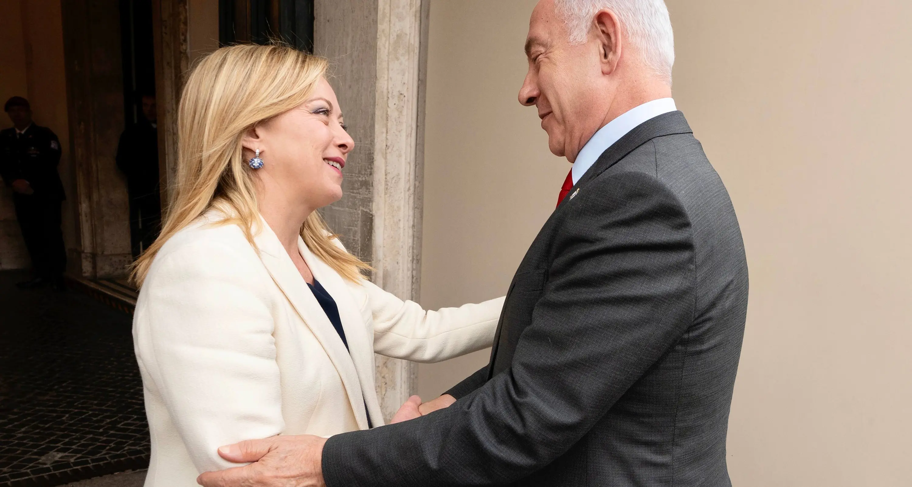 Quel silenzio che pesa: Giorgia Meloni tace sulla tragedia di Gaza