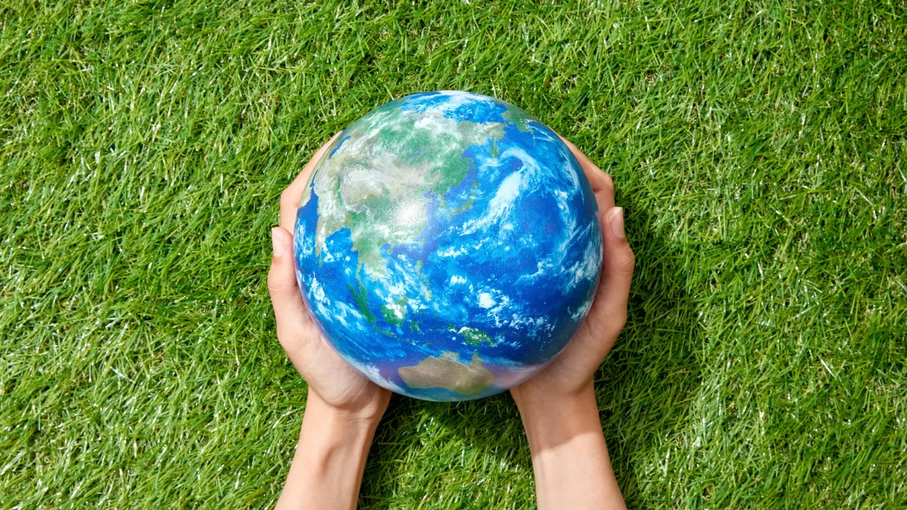 Abbiamo già esaurito tutte le risorse che la Terra è in grado di offrirci per il 2025: in Italia oggi è l’Overshoot Day\n