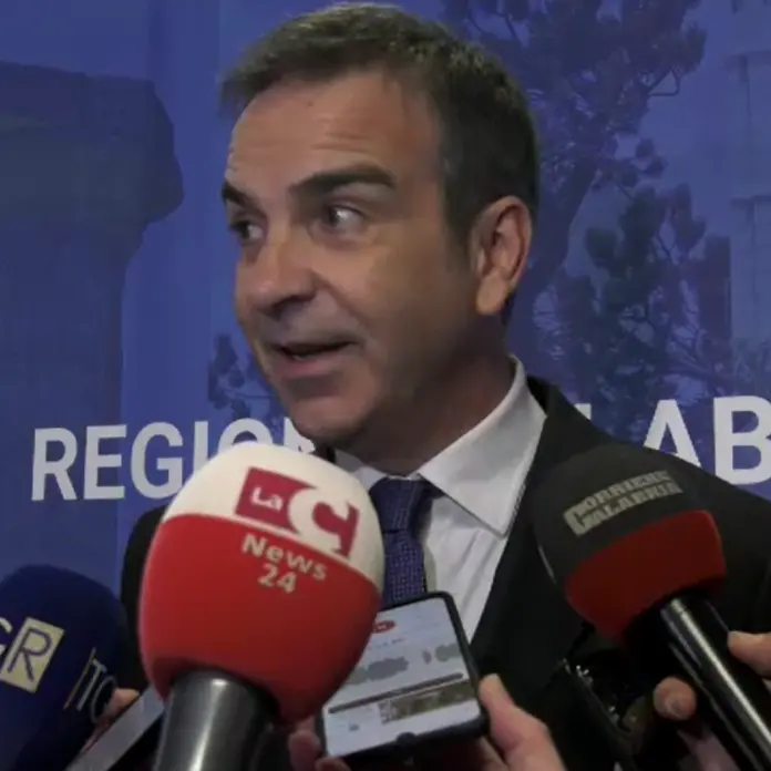 Migliorano i lea in Calabria, Occhiuto: «Passo in avanti ma ancora tante emergenze da superare sul fronte sanità»