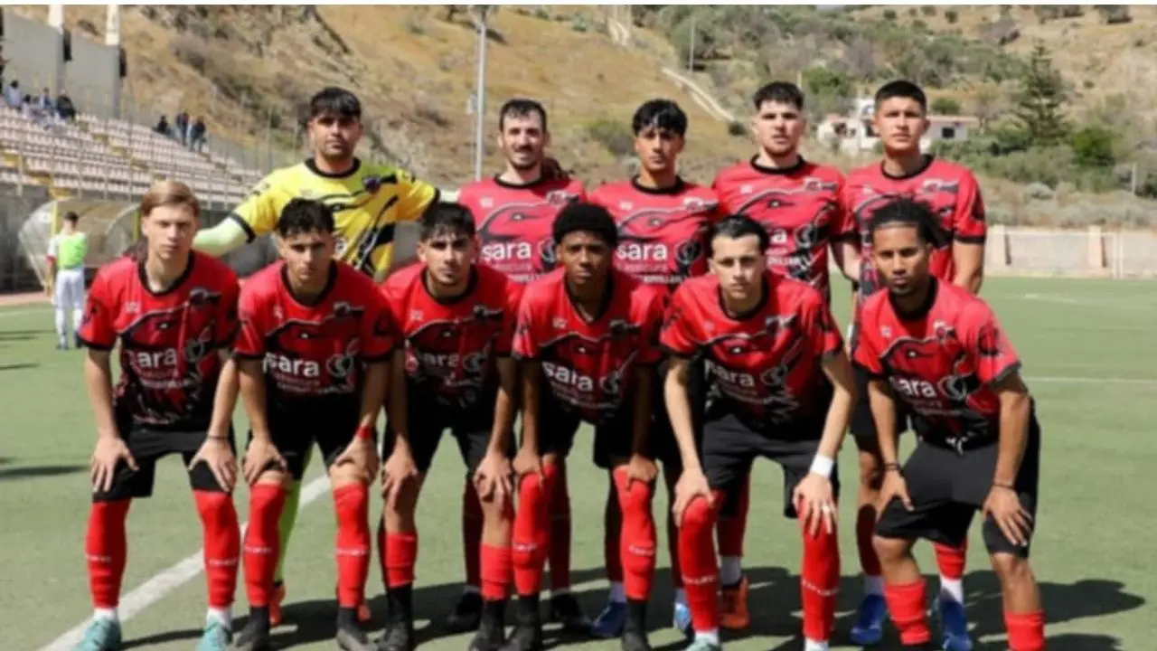 Eccellenza, nove punti di penalizzazione al Castrovillari: adesso i lupi giocheranno il play out in casa dell’Ardore\n