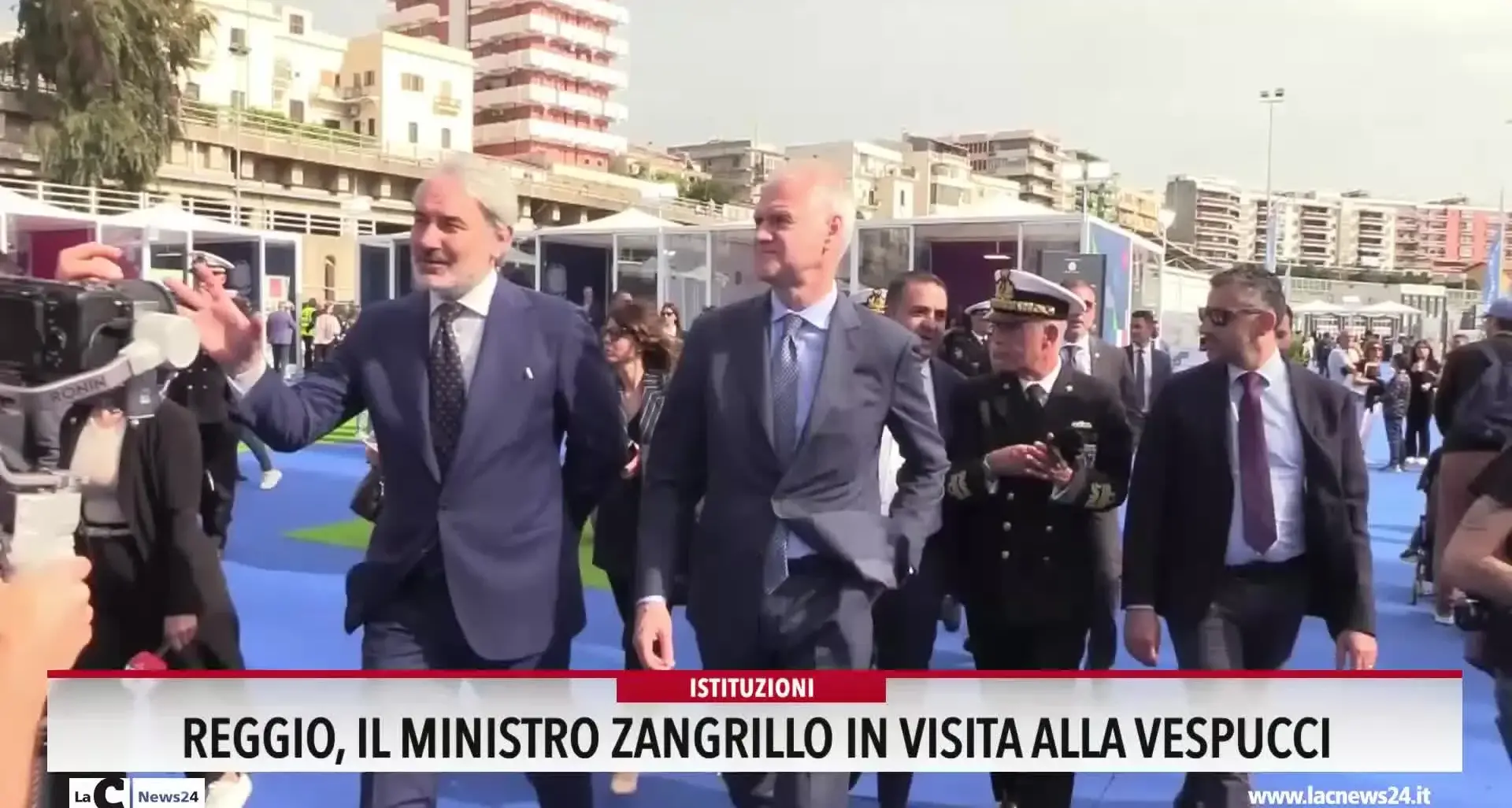 Reggio, il Ministro Zangrillo in visita alla Vespucci