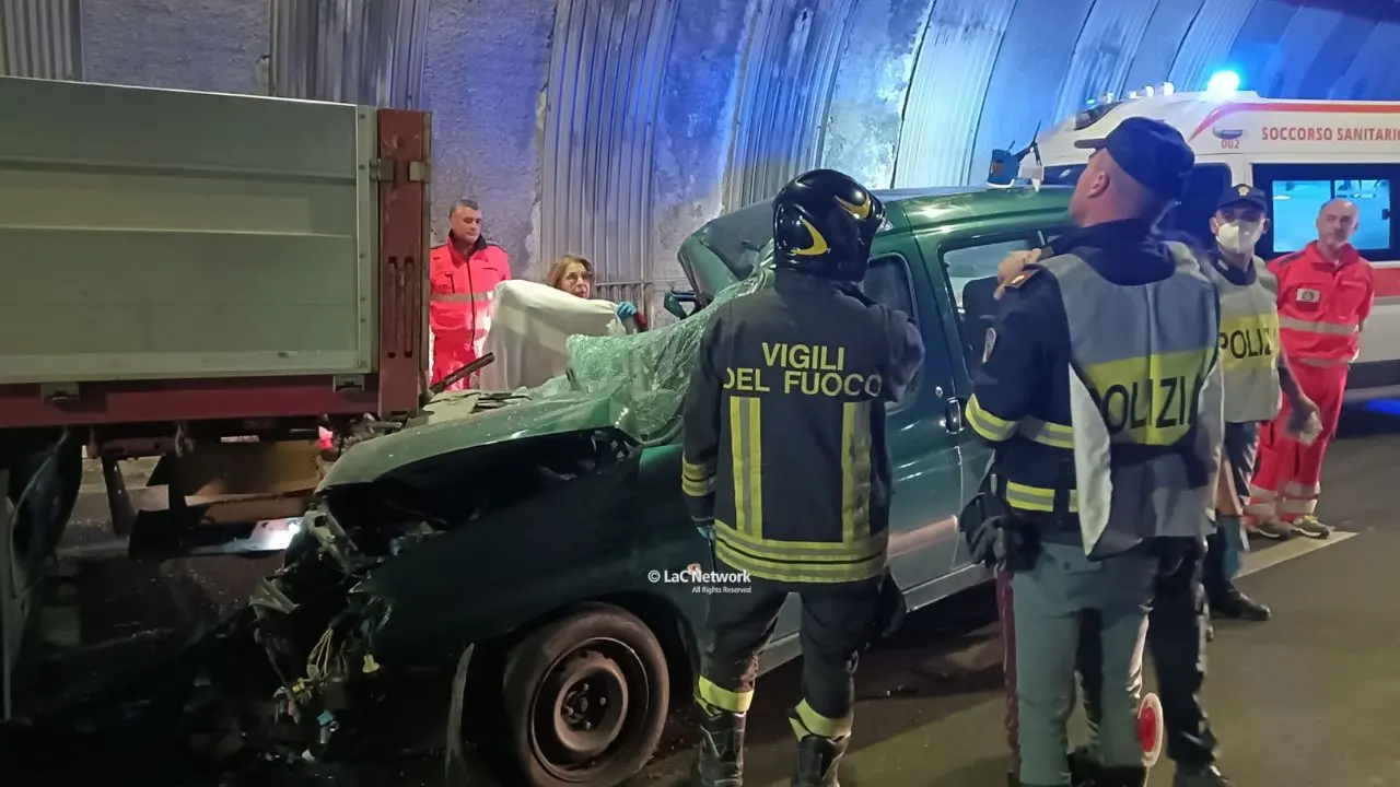 Tragico incidente nella galleria di Marcellinara sulla strada dei Due mari, due morti