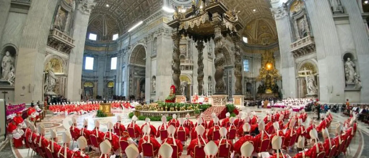 Conclave, cardinali\u00A0a San Pietro per la messa Pro eligendo Pontifice