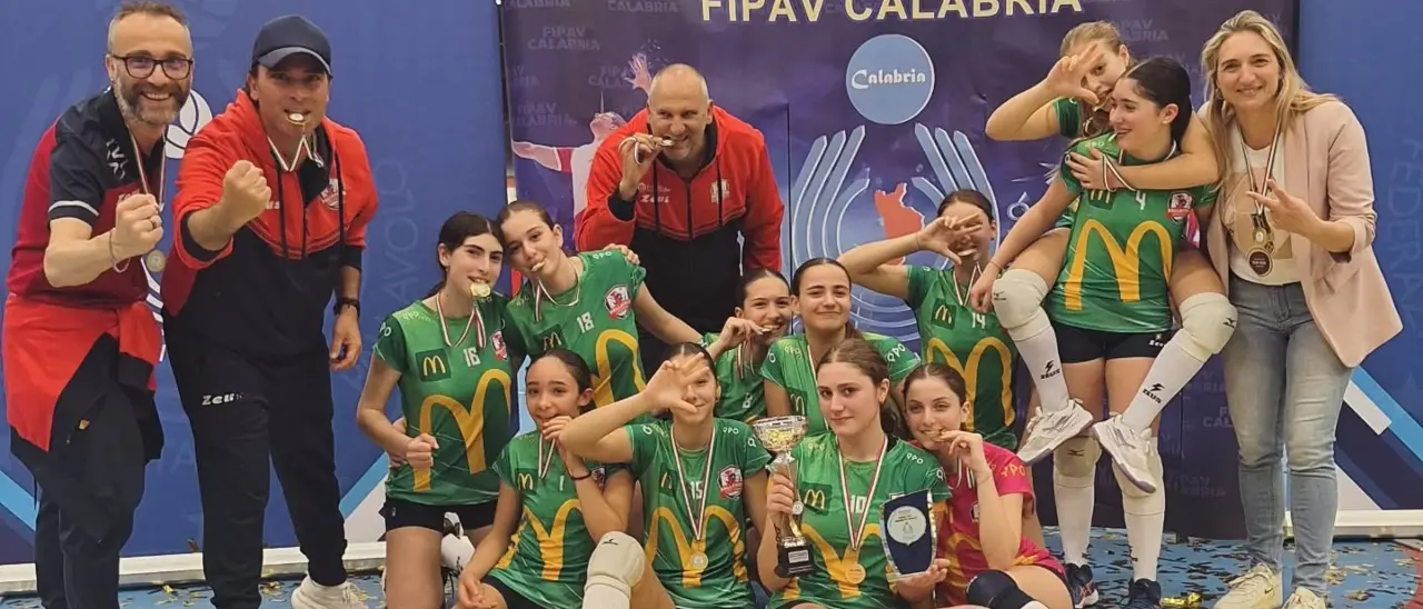 Volley Calabria, piccoli talenti crescono nelle finali regionali: festa per Crotone, Taurianova, Jonica e Tonno Callipo\n