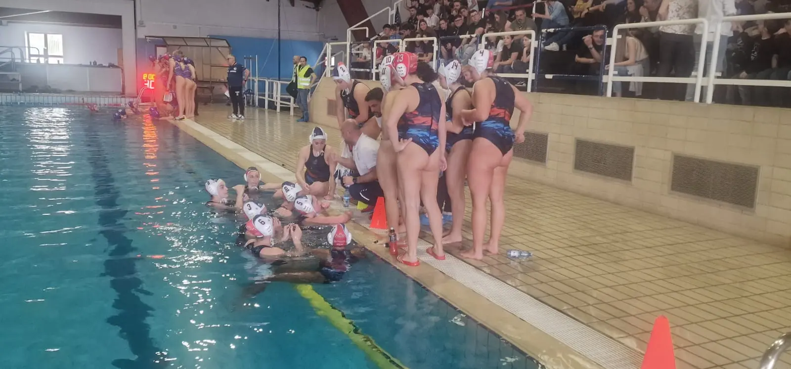 Pallanuoto, Cosenza non deve sbagliare più: contro l’Ancona c’è in ballo un’intera stagione\n
