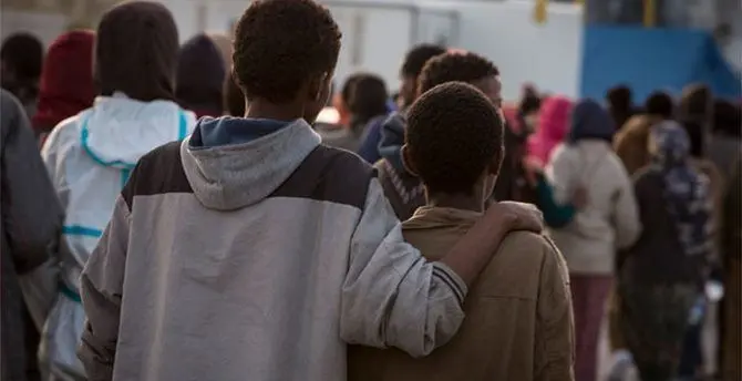 In Calabria 149 minori stranieri soli nei Cas dedicati\u00A0e 85 nei centri per adulti: il report di\u00A0Actionaid e Openpolis\u00A0\n