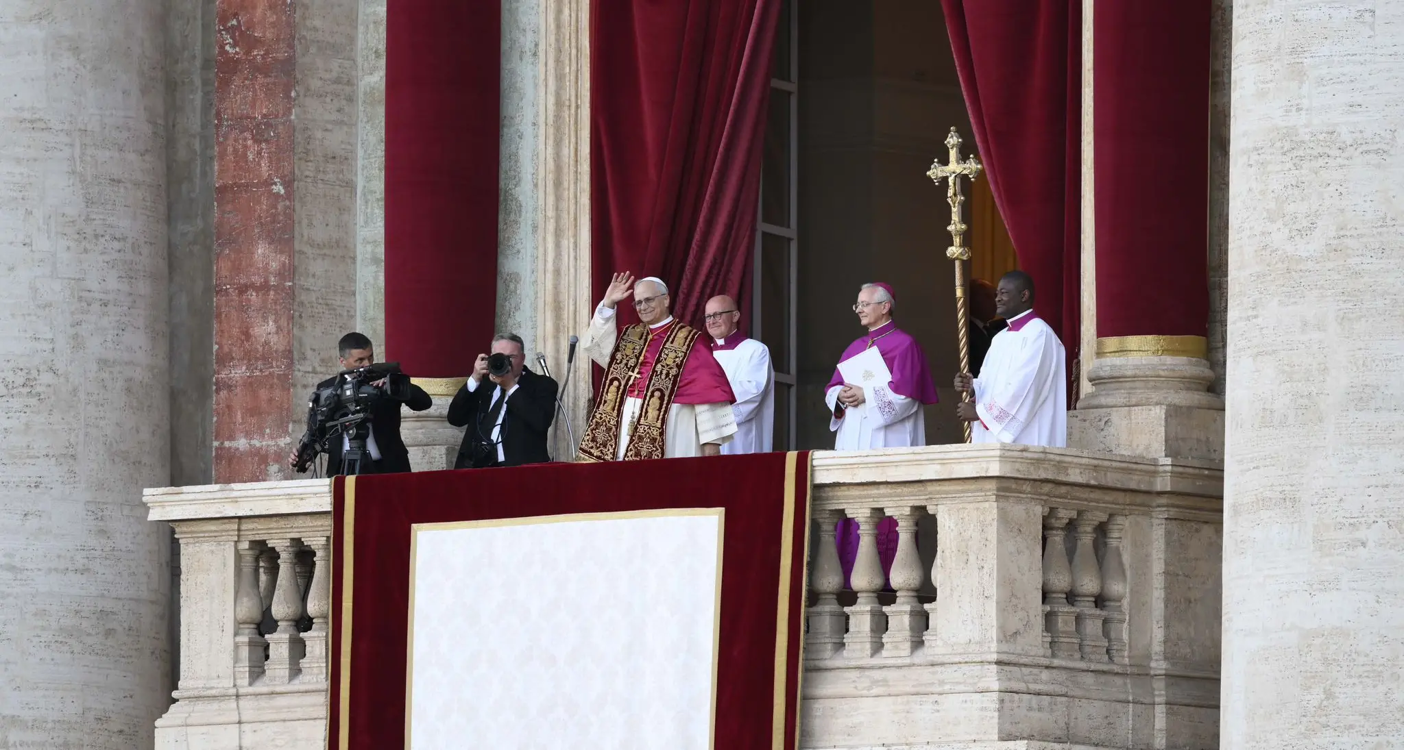 Pace, dialogo, ponti\u00A0da costruire. Ecco Leone XIV\n