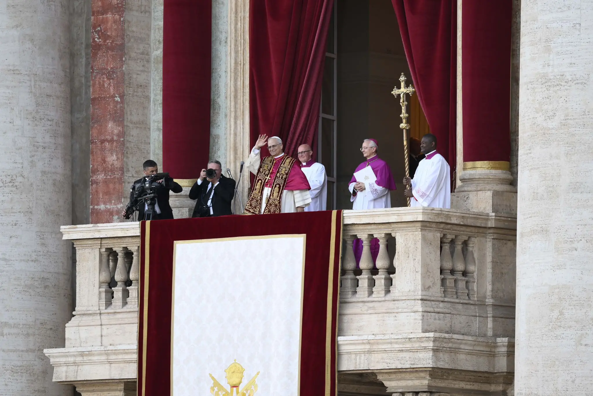 Pace, dialogo, ponti\u00A0da costruire. Ecco Leone XIV\n
