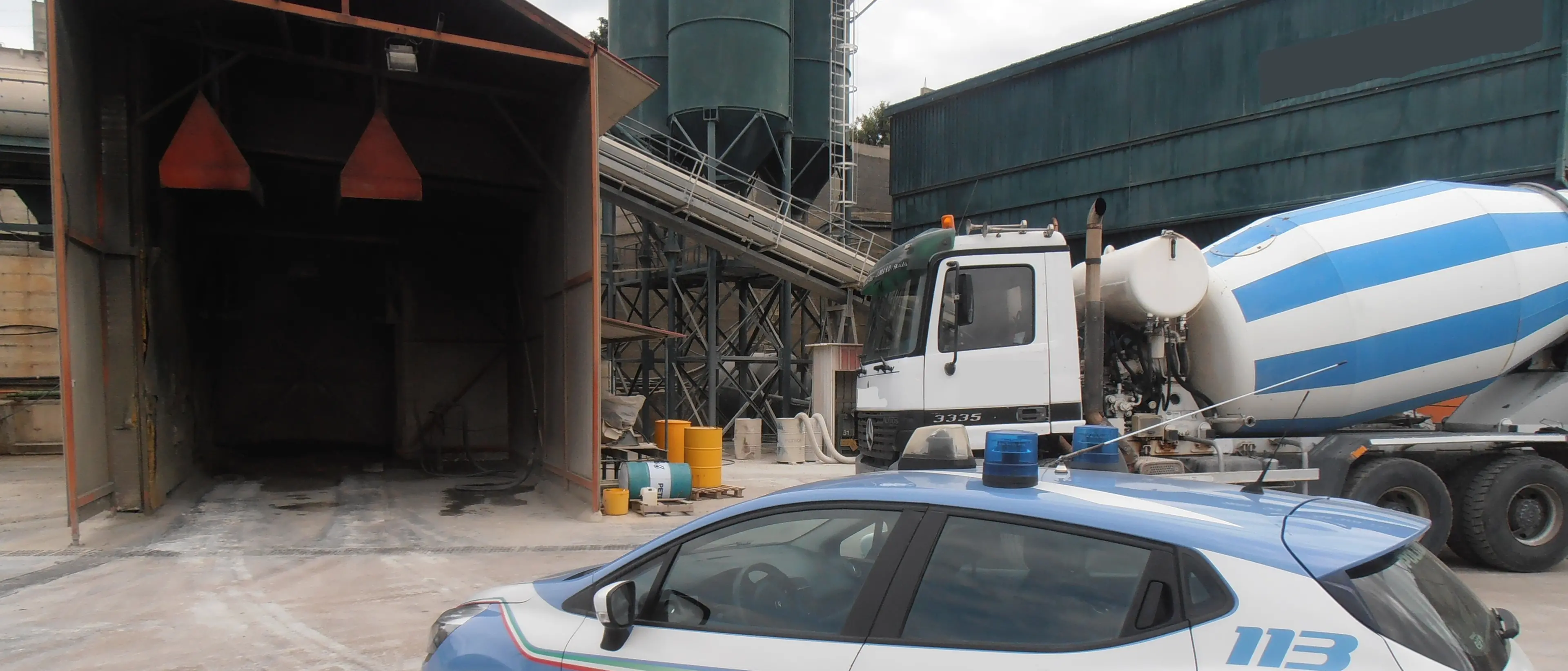 Reggio Calabria, sequestrati beni per 3 milioni e mezzo di euro a un’impresa per la produzione di calcestruzzo\n