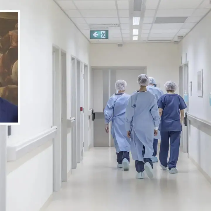 Accusato di violenza sessuale e atti persecutori ai danni di dottoresse e infermiere: licenziato primario\n