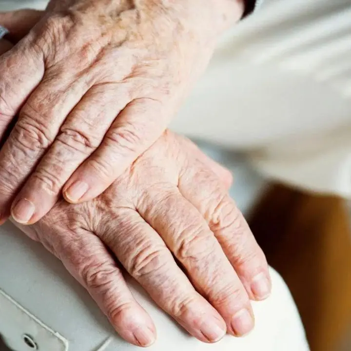 Primi passi con la demenza, a Catanzaro incontri per sostenere i più fragili e i loro familiari\n