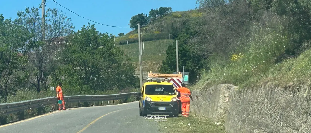 Blackout comunicazioni ad Acri, ora Anas punta il dito contro Telecom: «Il cavo era stato abbandonato in una scarpata»\n