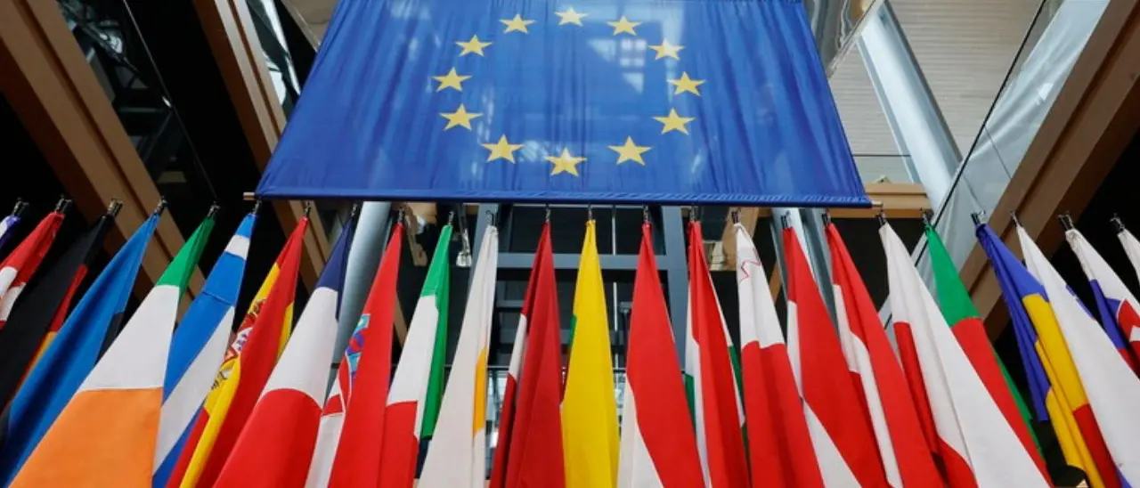 Nove maggio m’è scurdat’\n