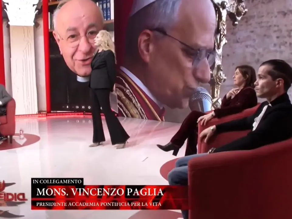 Habemus… Politicum: a Perfidia riflettori accesi sul “dopo Francesco” tra dogmi, guerre e ponti da costruire