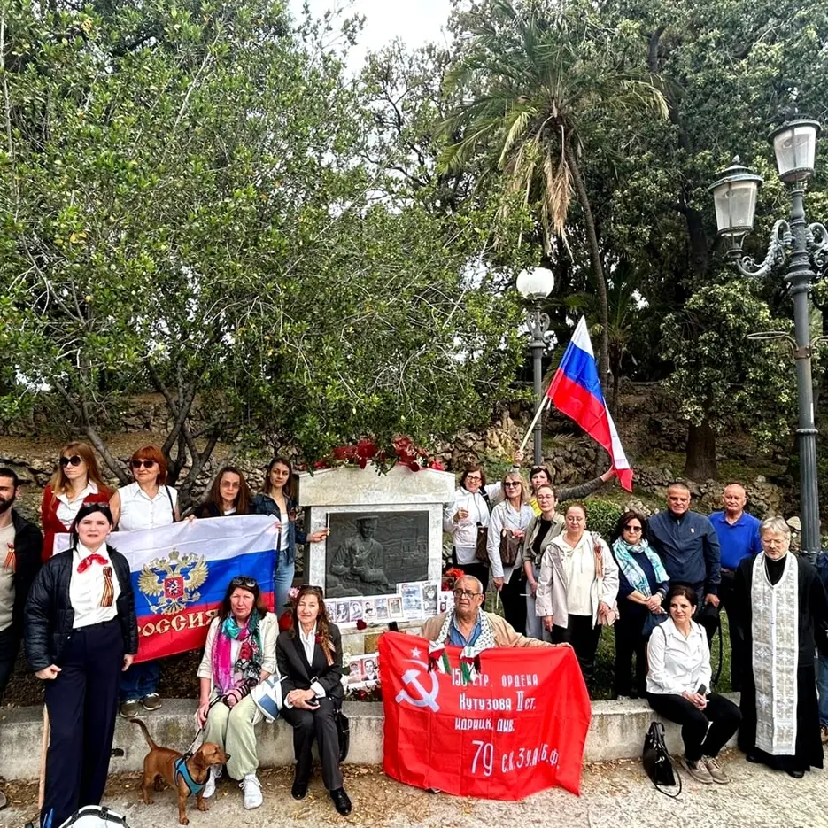 A Reggio russi e ucraini ricordano insieme\u00A0gli 80 anni dalla vittoria russa sul nazifascismo\n