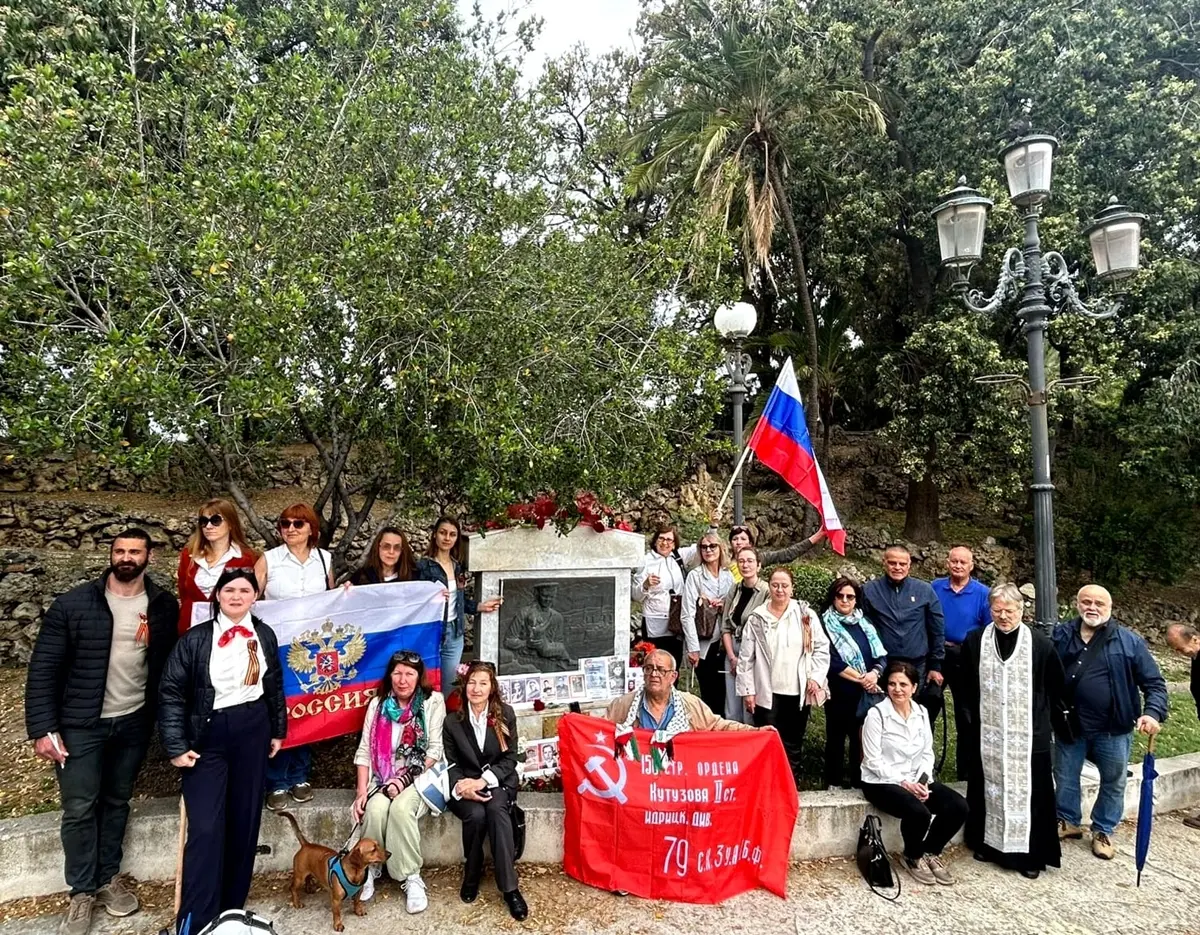 A Reggio russi e ucraini ricordano insieme\u00A0gli 80 anni dalla vittoria russa sul nazifascismo\n