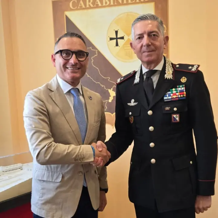 Carabinieri Calabria: incontro\u00A0tra il sindacato Usic\u00A0e il comandante Sciuto: «Segnali concreti per il benessere del personale»\n