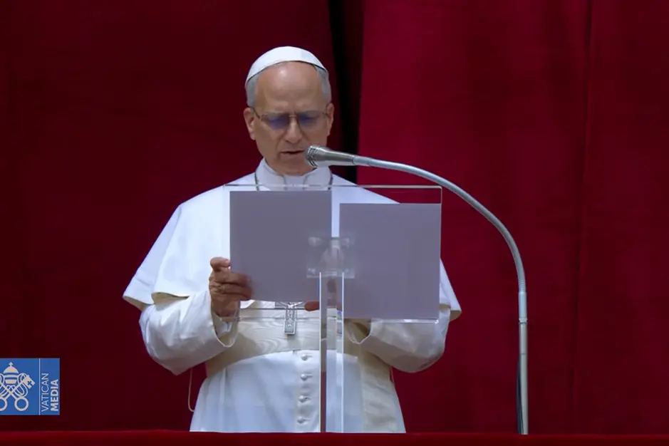 <p>Leone XIV durante il suo primo Regina Coeli</p>\\n