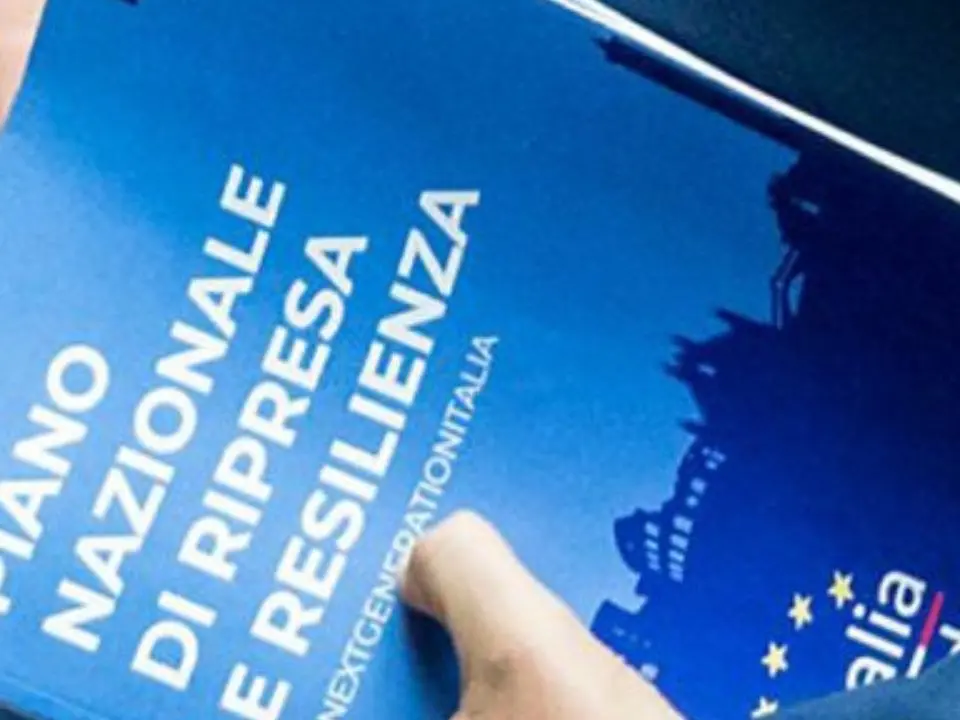 Pnrr, 8 miliardi fermi nei ministeri: centinaia di Comuni a rischio tagli e stop ai cantieri