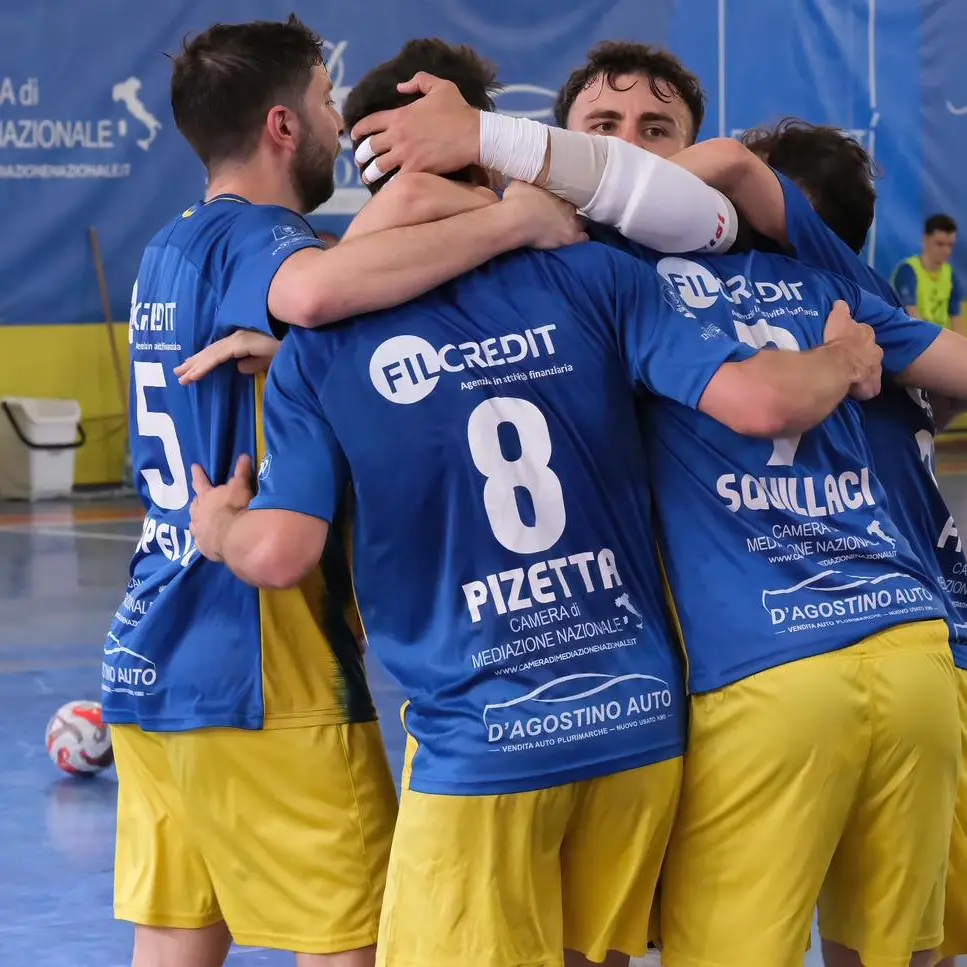 Calcio a 5, Futura nella storia: i gialloblù strapazzano la Ternara e si qualificano ai play off per la Serie A\n