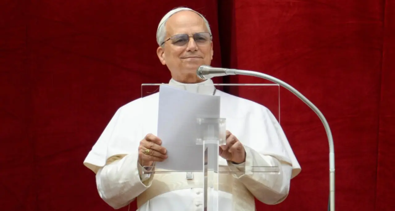 Papa Leone XIV ai giornalisti di tutto il mondo: «Disarmiamo le parole per disarmare la Terra»\n