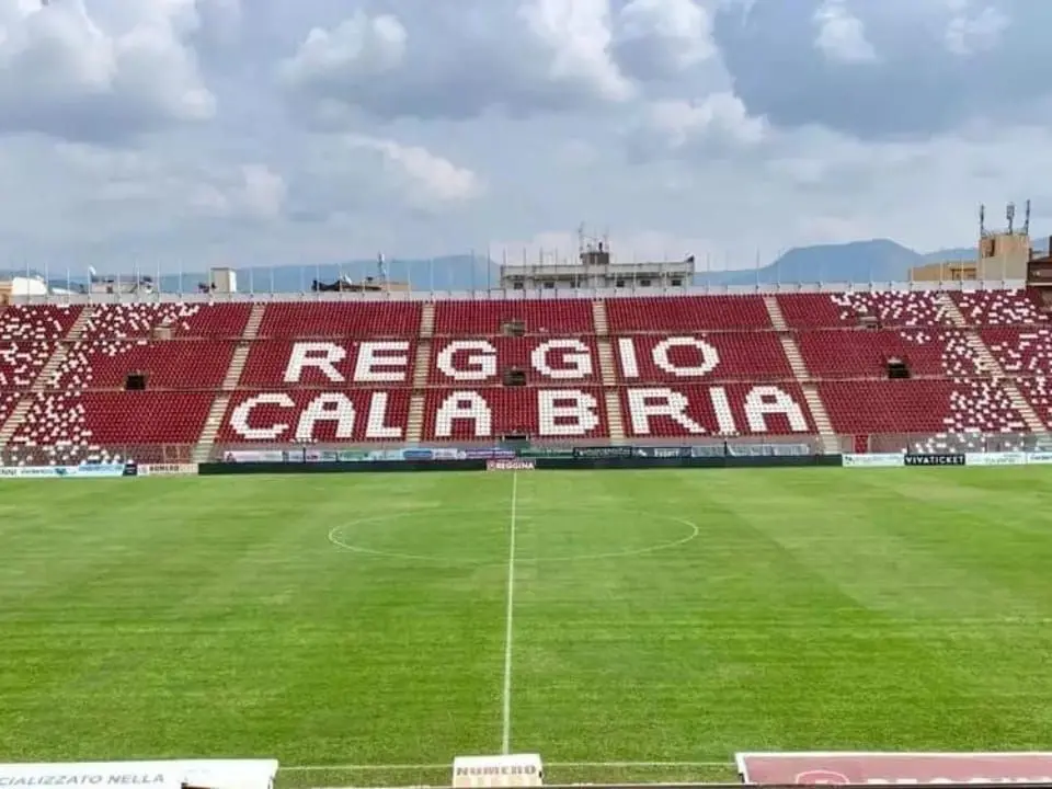 Scintille tra Reggina e Vibonese, la replica amaranto alle accuse rossoblù: «Reazione ingiustificata»