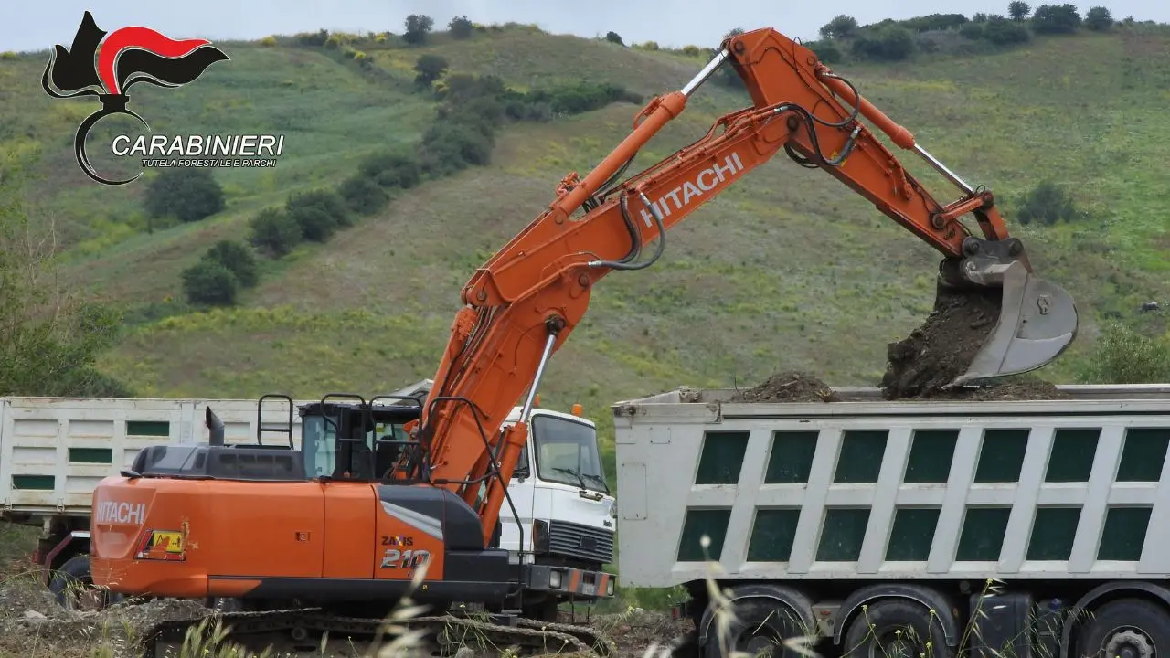 Sorpresi a compiere reati ambientali nell’alveo di un fiume: tre arresti nel Cosentino\n