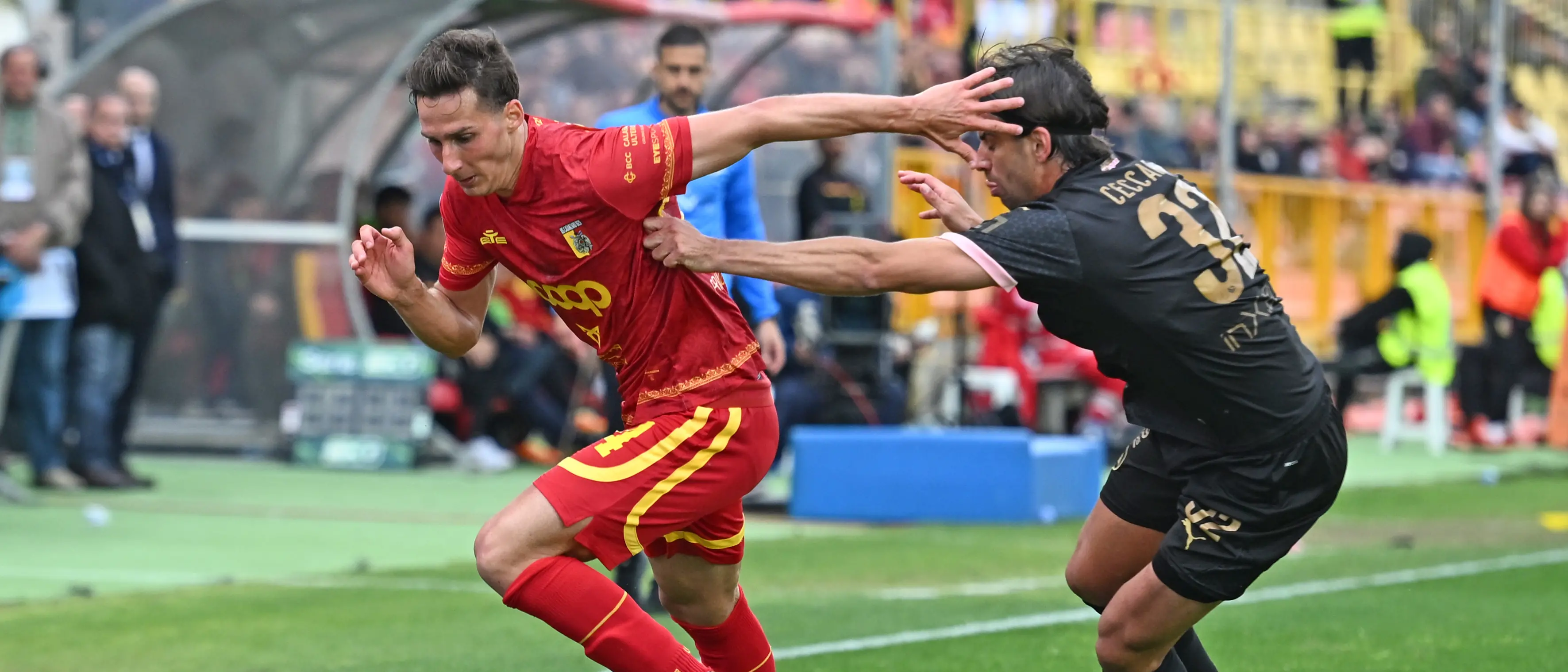 Il rush finale della regular season di Serie B a “11 in campo”. Venturato: «Il Catanzaro non è più una sorpresa, ma una realtà solida»\n