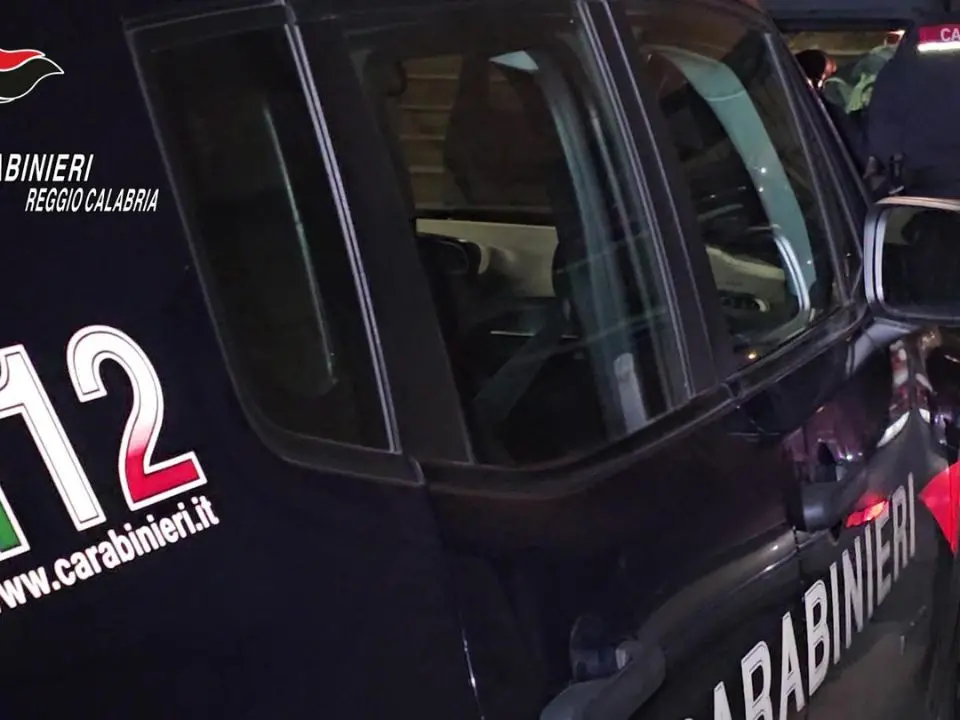 Arresti a Reggio, la cosca Labate controllava il territorio attraverso le estorsioni e l’imposizione di prodotti – NOMI