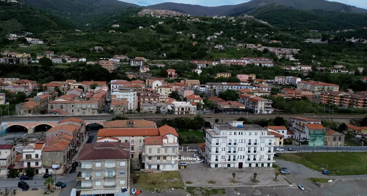 Accesso ai fondi Pnrr e Por, apre i battenti a Fuscaldo il Centro servizi per l'innovazione: si punta allo sviluppo del territorio\n
