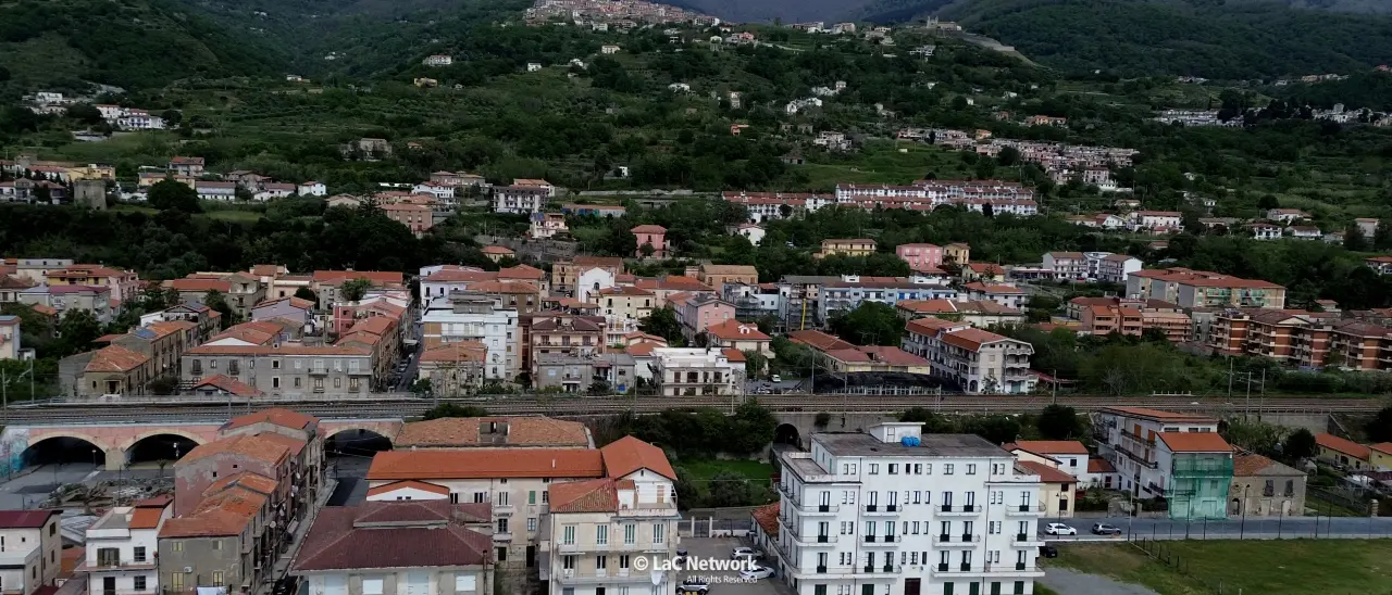 Accesso ai fondi Pnrr e Por, apre i battenti a Fuscaldo il Centro servizi per l'innovazione: si punta allo sviluppo del territorio\n