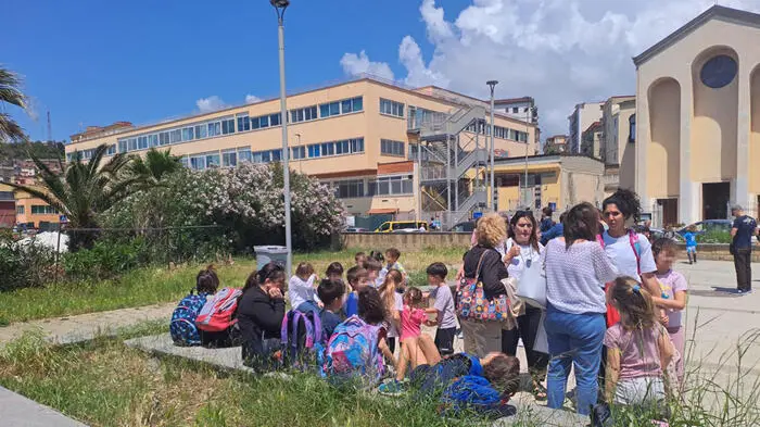 Campi Flegrei, paura a Pozzuoli: 7 scosse in mezz’ora, la più forte di magnitudo 4.4\n