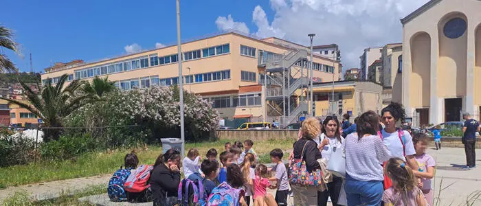 Campi Flegrei, paura a Pozzuoli: 7 scosse in mezz’ora, la più forte di magnitudo 4.4\n