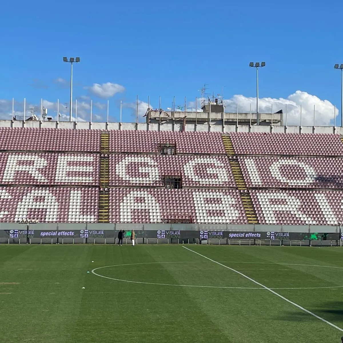 Reggina, mazzata in vista dei play off: maxi multa e finale contro la Scafatese\u00A0a porte chiuse\n