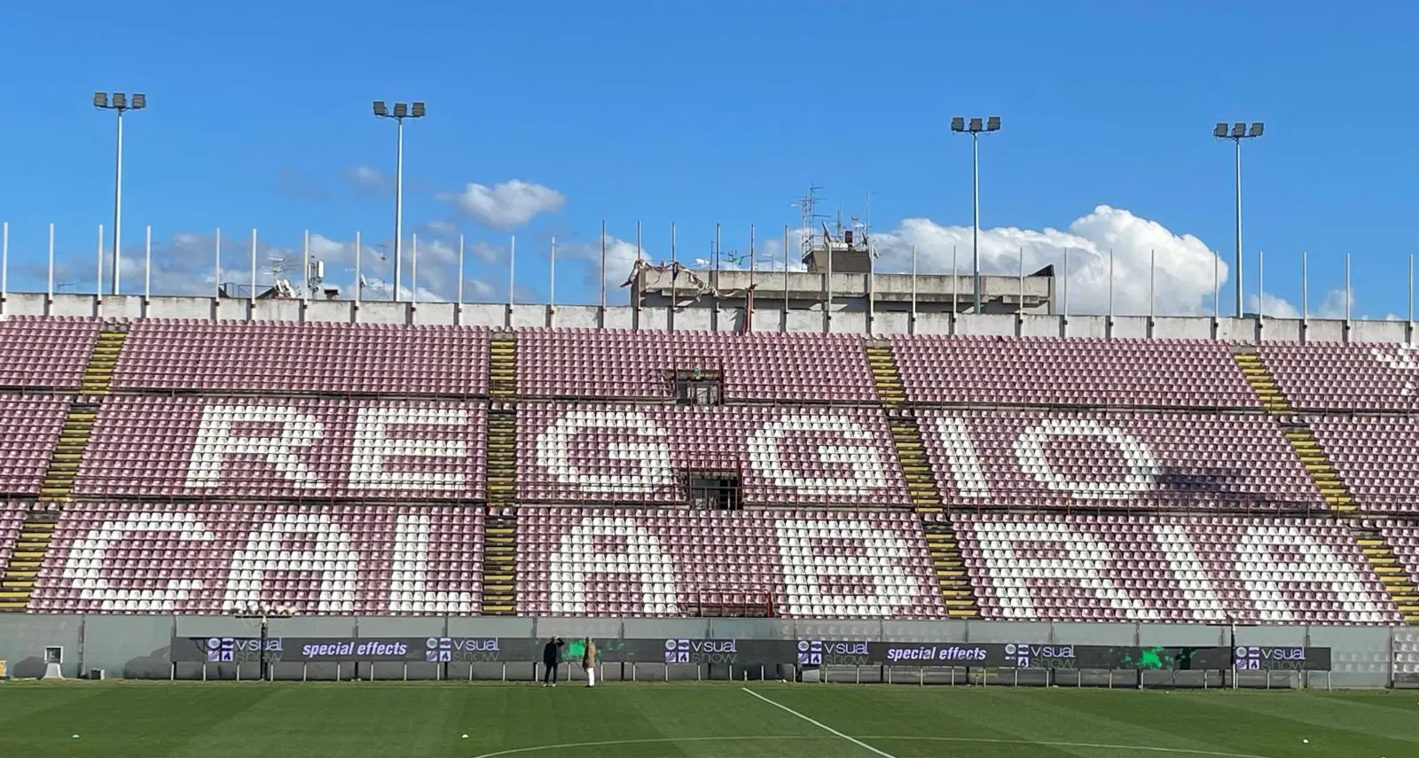 Reggina, mazzata in vista dei play off: maxi multa e finale contro la Scafatese\u00A0a porte chiuse\n