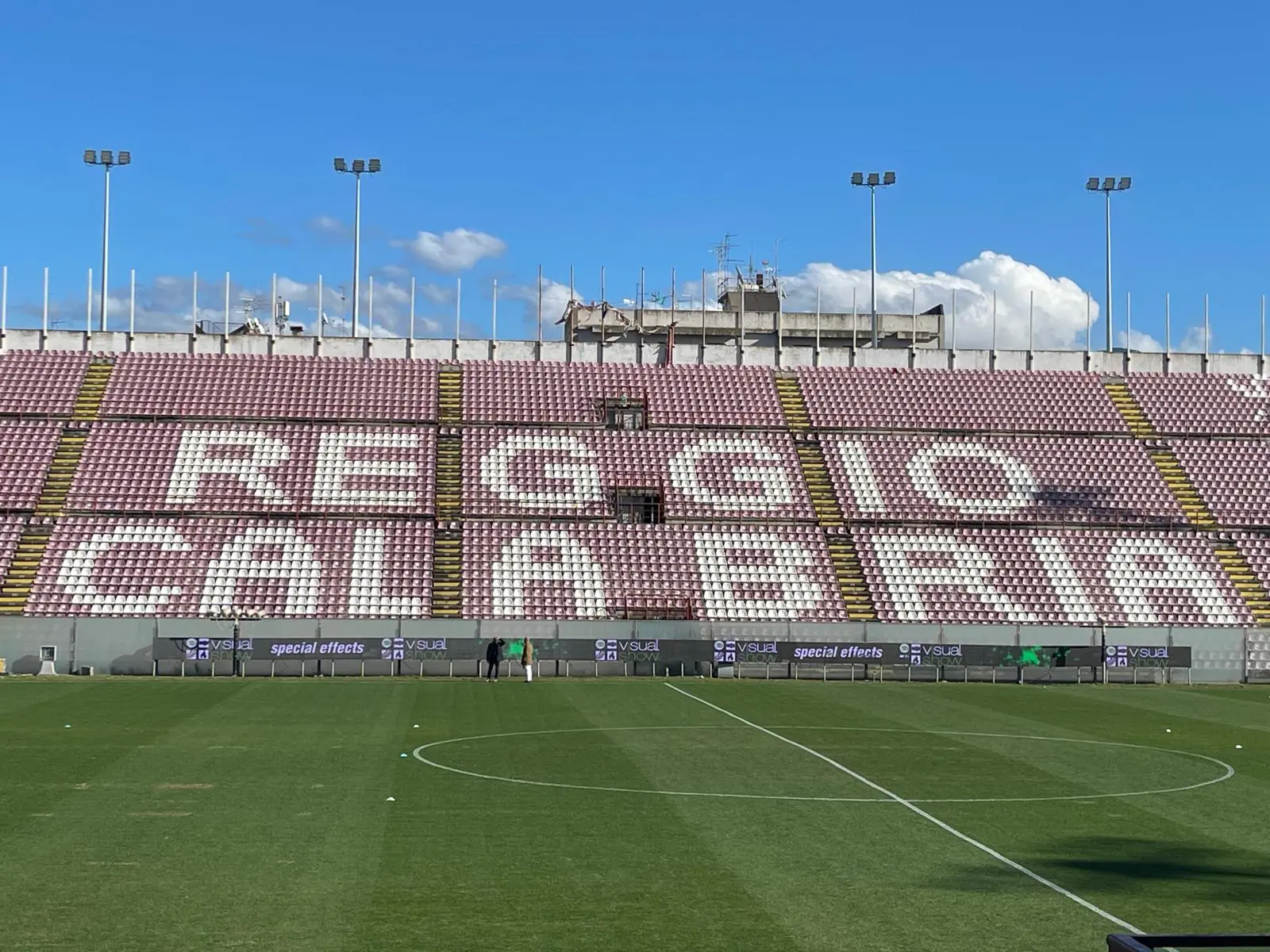 Reggina, mazzata in vista dei play off: maxi multa e finale contro la Scafatese\u00A0a porte chiuse\n