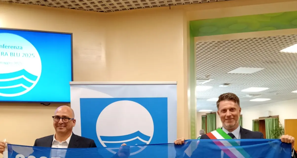 Cropani conquista la sua prima Bandiera Blu: «Un traguardo storico, frutto di anni di lavoro»\n
