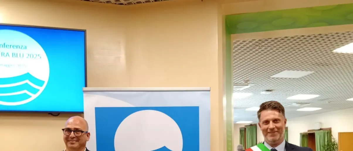 Cropani conquista la sua prima Bandiera Blu: «Un traguardo storico, frutto di anni di lavoro»\n