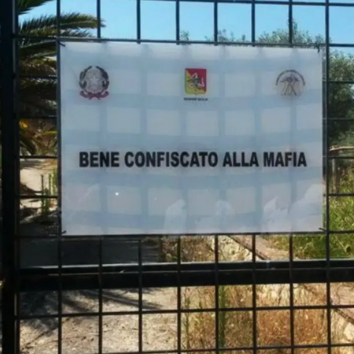 In Calabria e nel Messinese 217 beni confiscati alla mafia da assegnare\n