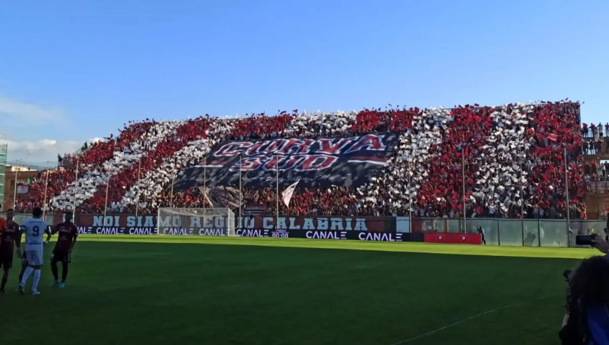 Reggina, finale play off contro la Scafatese a porte chiuse: ricorso degli amaranto contro la decisione\n