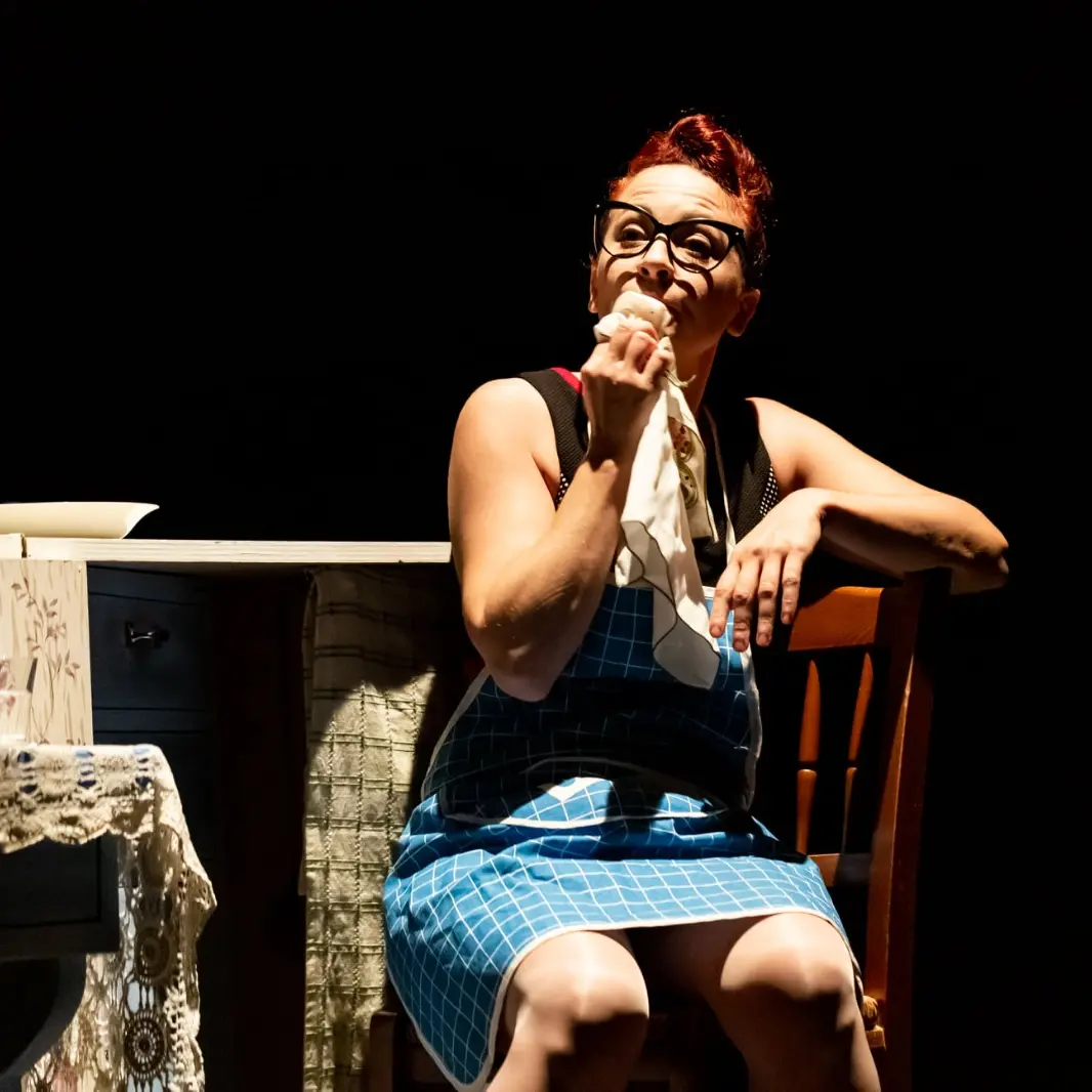 Sogni e solitudine di Anna Cappelli, arriva al teatro comunale di Aiello Calabro l’opera del genio napoletano Annibale Ruccello\n