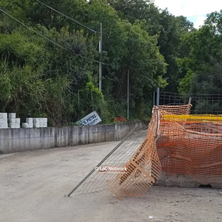 Vibo, riaperta la strada di San Pietro dopo un’attesa lunga quattro anni. I residenti: «Torniamo a far parte del mondo civilizzato»\n