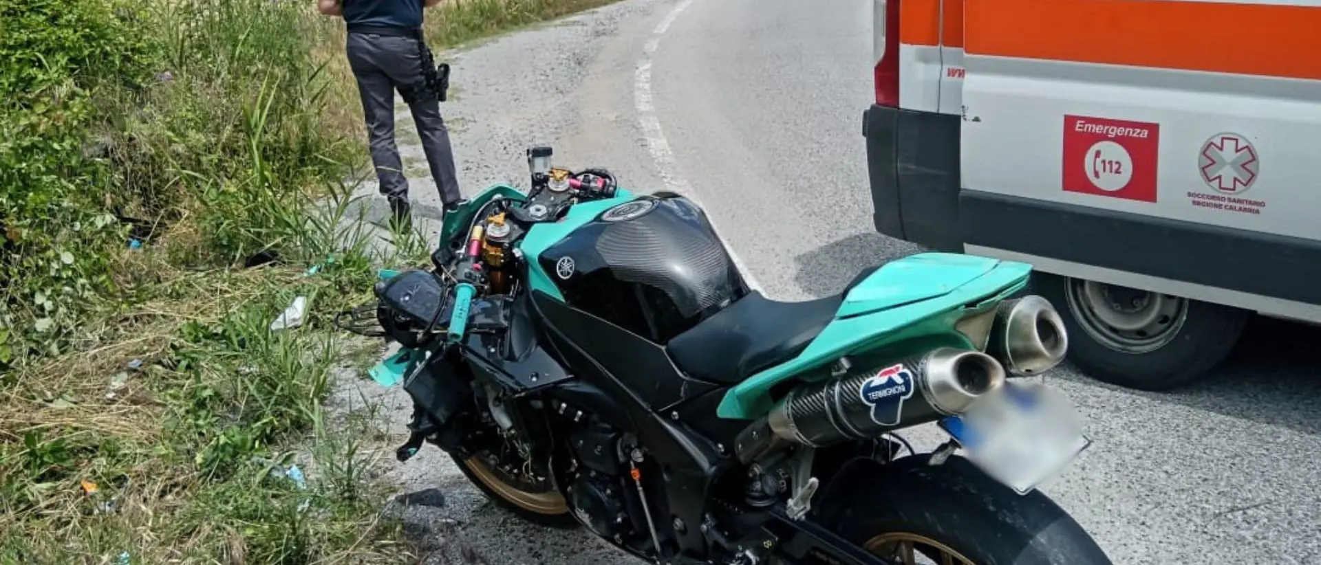 Incidente nel Vibonese, cade con la moto e riporta diversi traumi: interviene l’elisoccorso