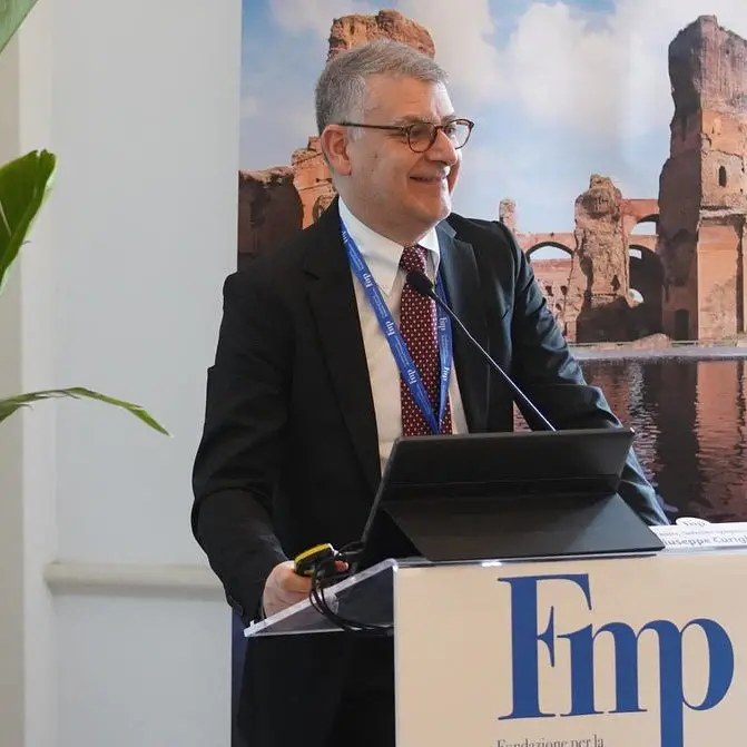 Dal borgo in Calabria ai vertici dell’oncologia: l’ascesa di Giuseppe Curigliano iniziata grazie ai consigli del medico-pittore\n