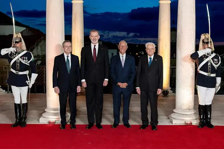 “Nessun dorma”: Mattarella e Draghi suonano la sveglia all’Europa\n