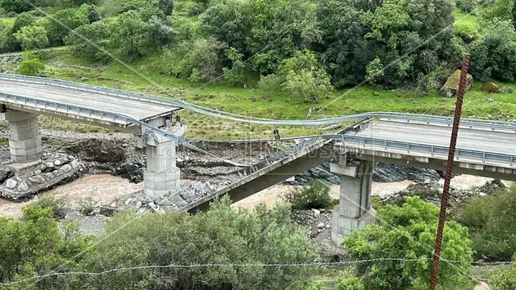 Crollo del ponte di Longobucco, la Procura chiude l’inchiesta: nel mirino 12 persone tra tecnici e professionisti\n