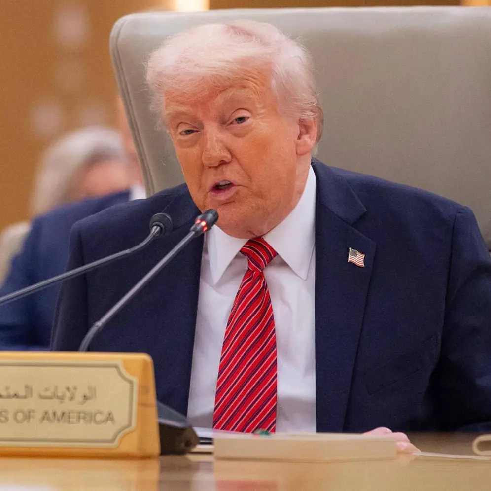 La nuova diplomazia di Trump: abbracci a Sharaa e intese economiche con il Qatar\n